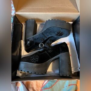 mary jane’s - don’t buy